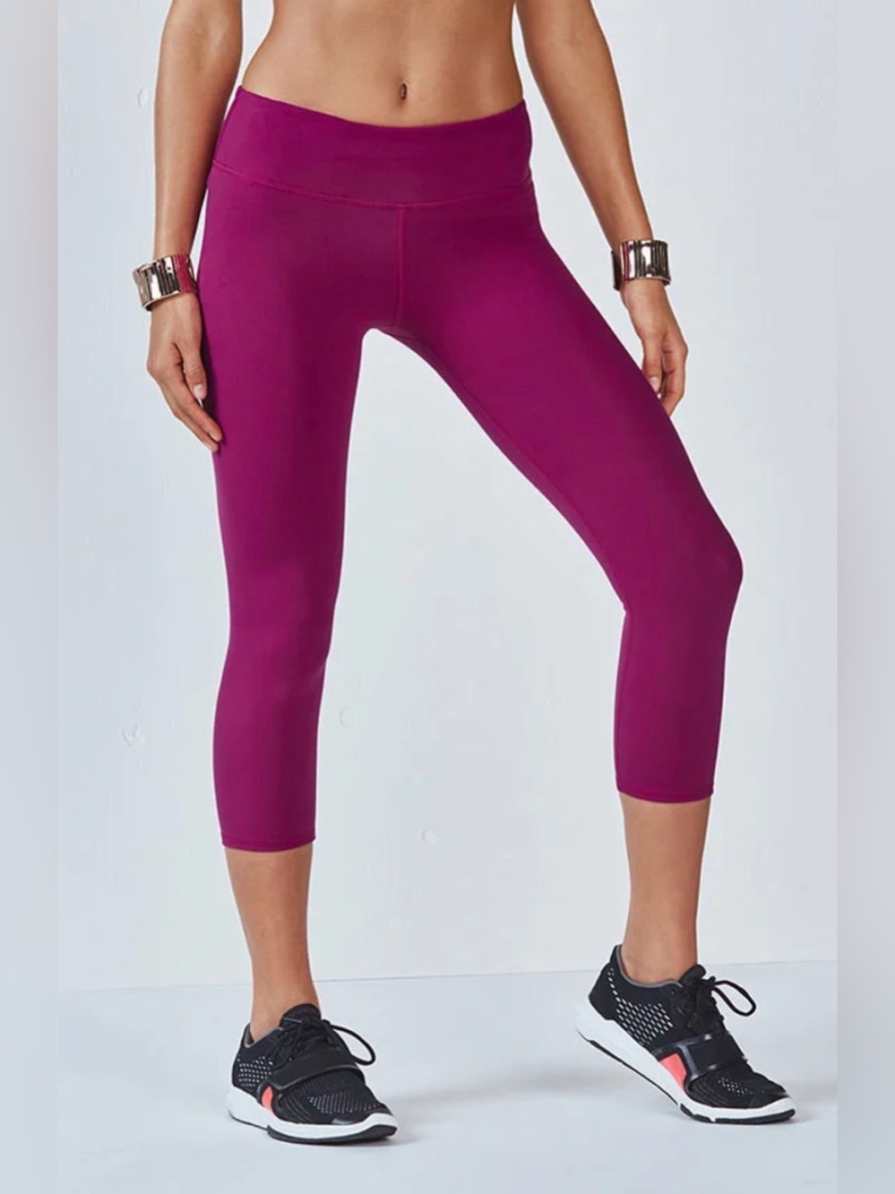 Fabletics Define PowerHold® Mid-Rise Capri XXL Raspberry